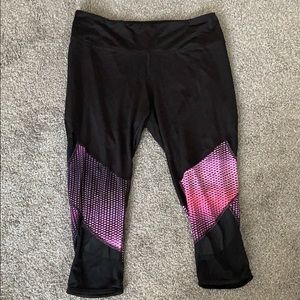 TekGear workout capris with mesh bottoms